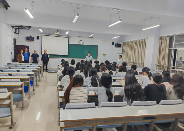 数字经济学院扎实开展2026级新生入学教育工作